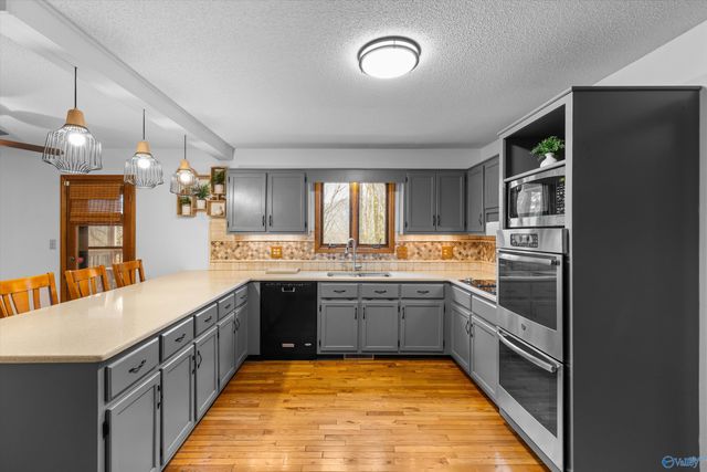 10021 Shades Road, Huntsville, AL 35803