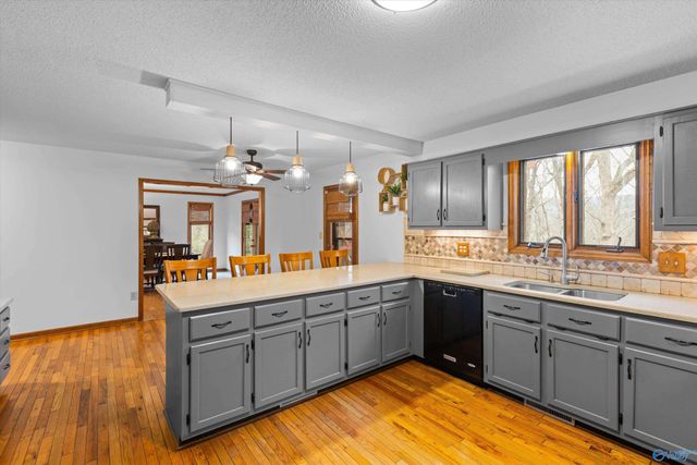 10021 Shades Road, Huntsville, AL 35803