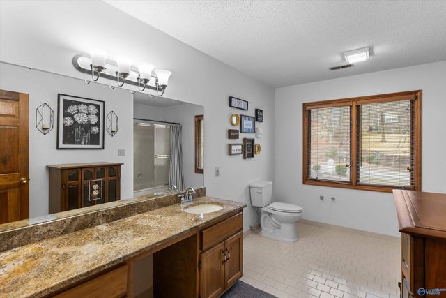 10021 Shades Road, Huntsville, AL 35803