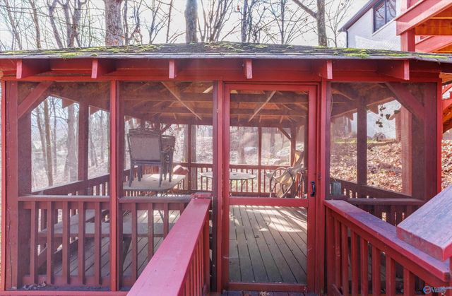 10021 Shades Road, Huntsville, AL 35803