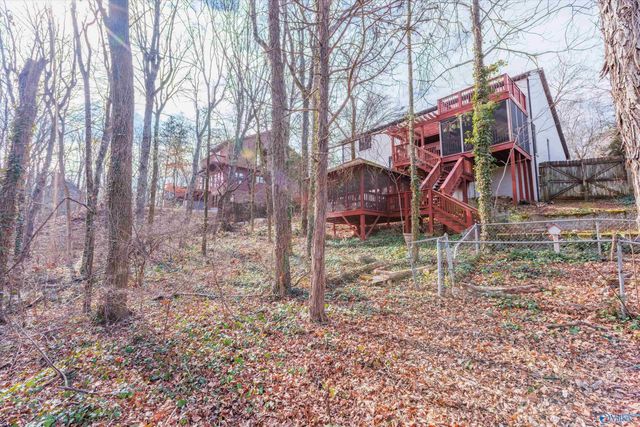 10021 Shades Road, Huntsville, AL 35803