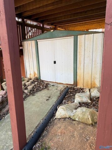 10021 Shades Road, Huntsville, AL 35803