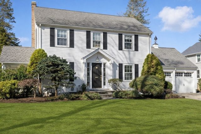 2 Cavanagh Rd, Wellesley, MA 02481