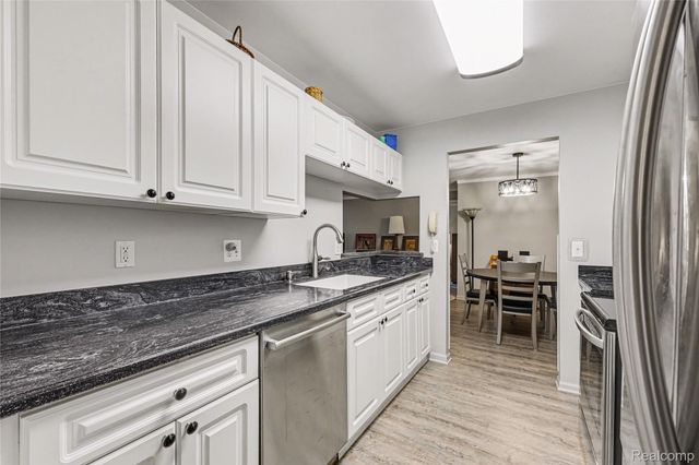4578 Berkshire Drive, Sterling Heights, MI 48314