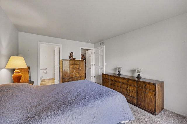 4578 Berkshire Drive, Sterling Heights, MI 48314