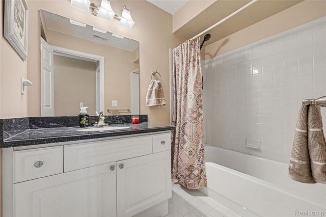 4578 Berkshire Drive, Sterling Heights, MI 48314