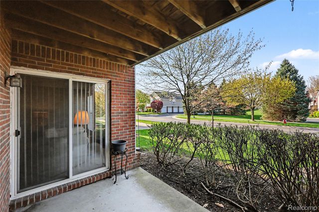4578 Berkshire Drive, Sterling Heights, MI 48314