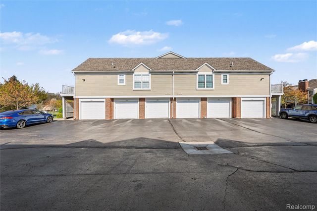 4578 Berkshire Drive, Sterling Heights, MI 48314