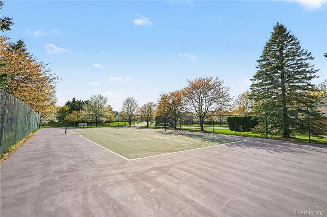 4578 Berkshire Drive, Sterling Heights, MI 48314