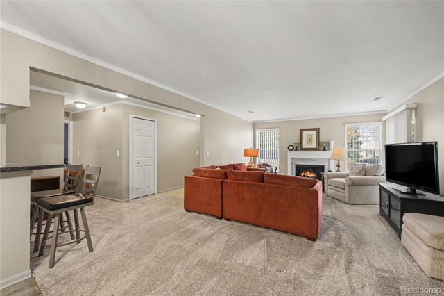 4578 Berkshire Drive, Sterling Heights, MI 48314