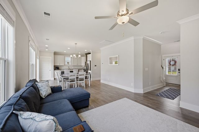 7579 Maggie Dr, Antioch, TN 37013