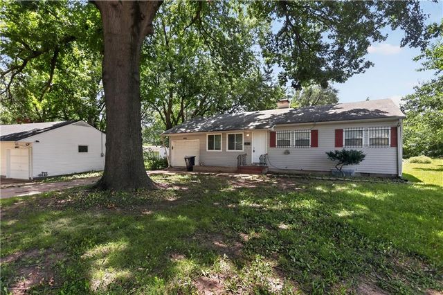 6901 E 113th Terrace, Kansas City, MO 64134