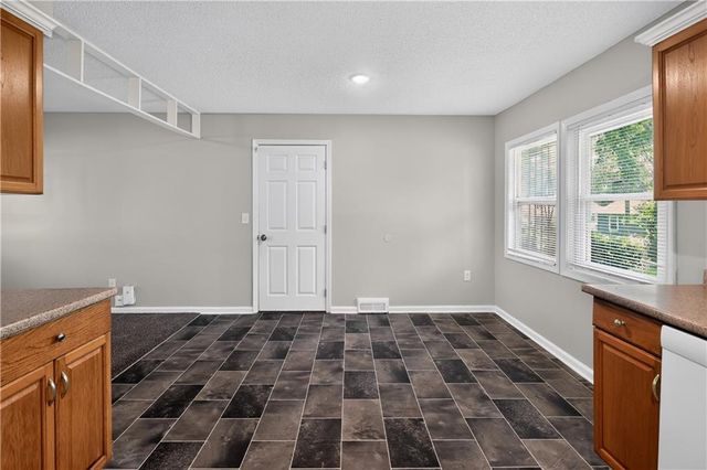 6901 E 113th Terrace, Kansas City, MO 64134