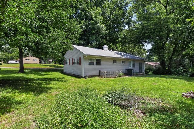 6901 E 113th Terrace, Kansas City, MO 64134