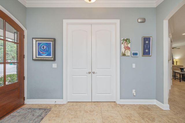 16 Plantation Oaks Drive, Mary Esther, FL 32569