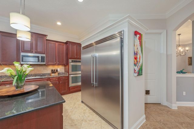 16 Plantation Oaks Drive, Mary Esther, FL 32569