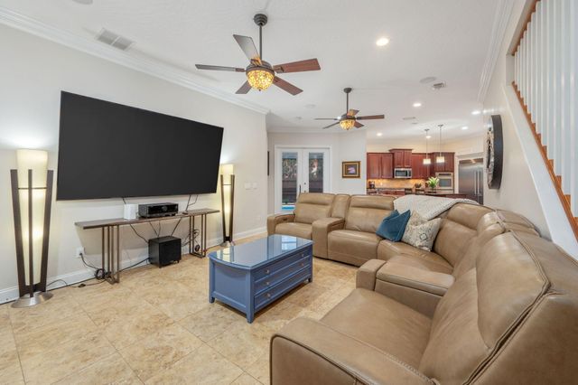 16 Plantation Oaks Drive, Mary Esther, FL 32569