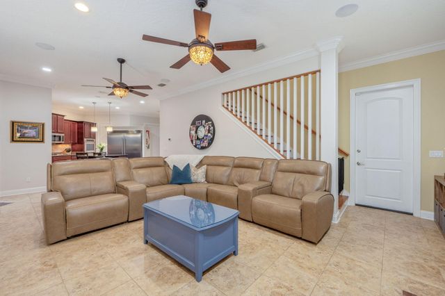 16 Plantation Oaks Drive, Mary Esther, FL 32569