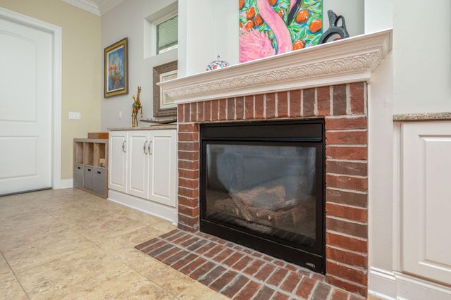 16 Plantation Oaks Drive, Mary Esther, FL 32569