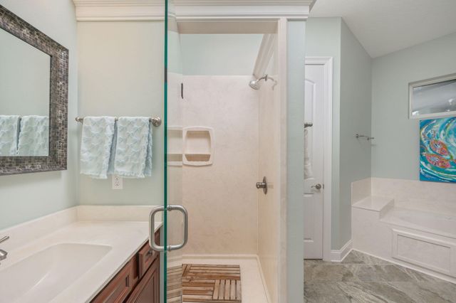 16 Plantation Oaks Drive, Mary Esther, FL 32569