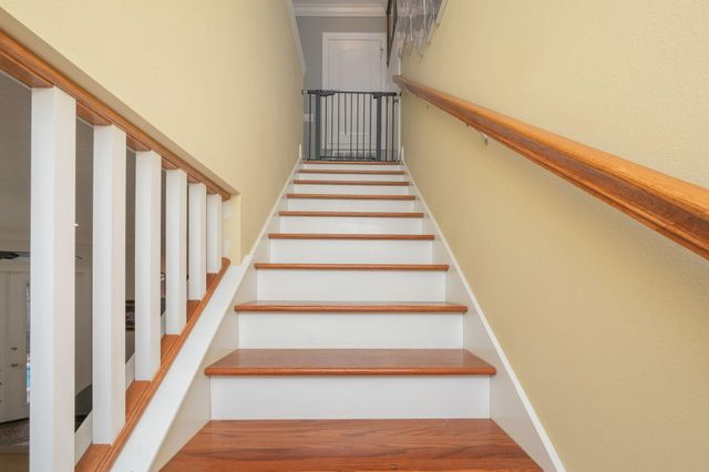 16 Plantation Oaks Drive, Mary Esther, FL 32569