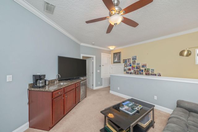 16 Plantation Oaks Drive, Mary Esther, FL 32569