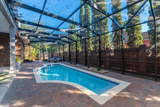 16 Plantation Oaks Drive, Mary Esther, FL 32569