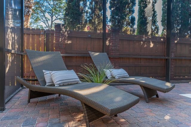 16 Plantation Oaks Drive, Mary Esther, FL 32569