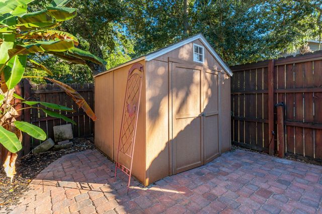 16 Plantation Oaks Drive, Mary Esther, FL 32569