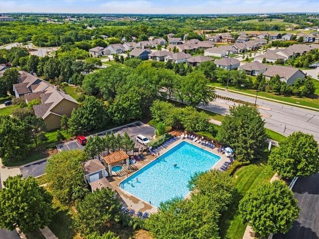 22041 W 99th Terrace, Lenexa, KS 66220