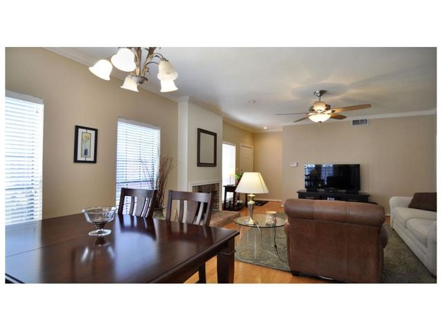 4405 Bowser Avenue 205, Dallas, TX 75219