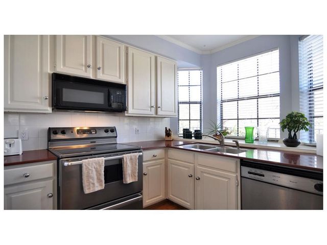 4405 Bowser Avenue 205, Dallas, TX 75219