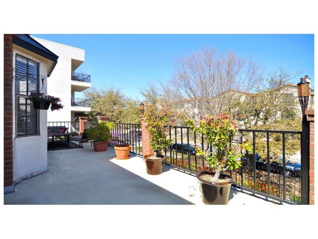 4405 Bowser Avenue 205, Dallas, TX 75219