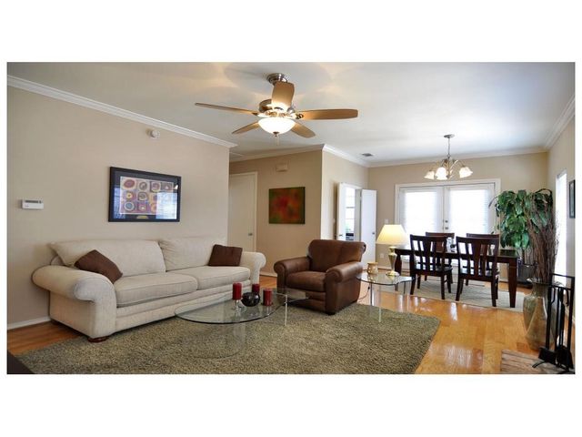 4405 Bowser Avenue 205, Dallas, TX 75219