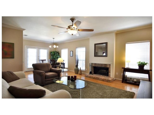 4405 Bowser Avenue 205, Dallas, TX 75219