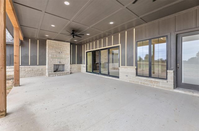 1141 Bluebonnet Ridge Drive, Chappell Hill, TX 77426