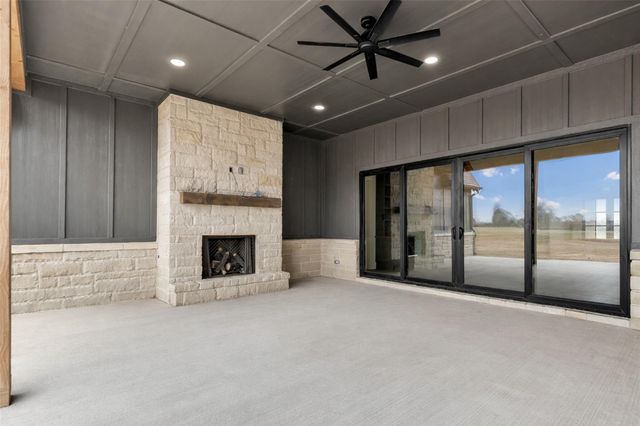1141 Bluebonnet Ridge Drive, Chappell Hill, TX 77426