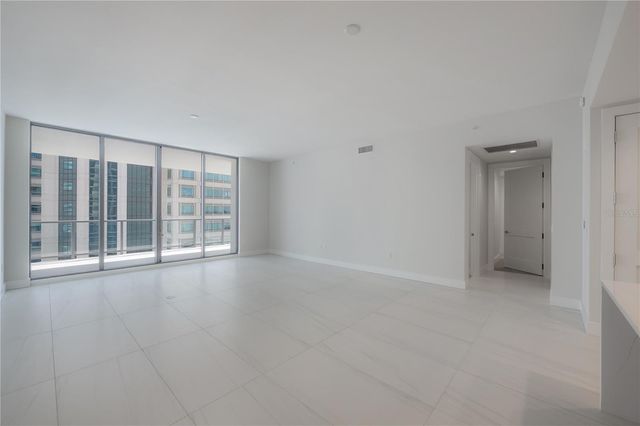 275 1ST AVENUE S 1504, St Petersburg, FL 33701