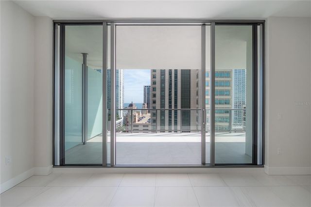 275 1ST AVENUE S 1504, St Petersburg, FL 33701