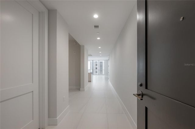 275 1ST AVENUE S 1504, St Petersburg, FL 33701