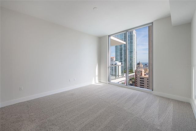 275 1ST AVENUE S 1504, St Petersburg, FL 33701