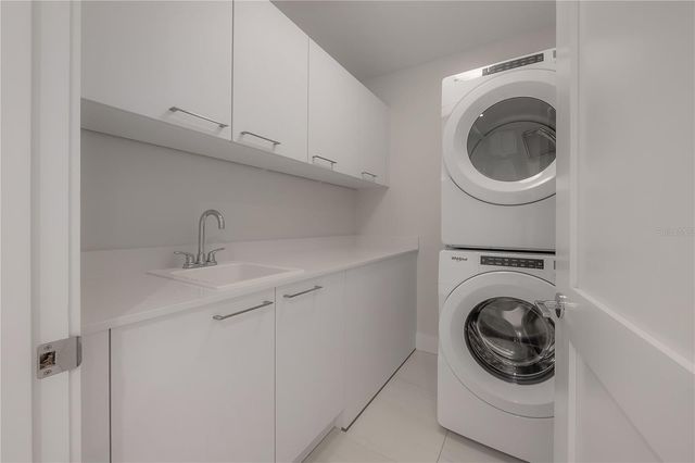 275 1ST AVENUE S 1504, St Petersburg, FL 33701