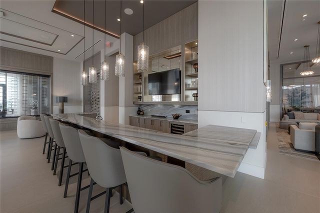 275 1ST AVENUE S 1504, St Petersburg, FL 33701