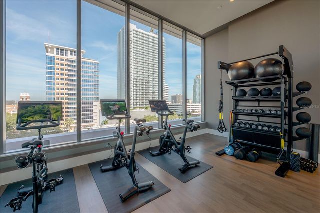 275 1ST AVENUE S 1504, St Petersburg, FL 33701