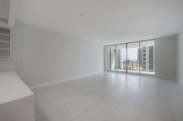 275 1ST AVENUE S 1504, St Petersburg, FL 33701