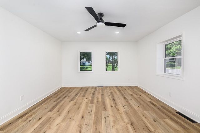 516 N 7th Street, Lawrence, KS 66044