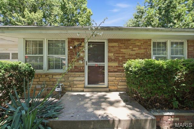 1207 Admiral Drive, St Louis, MO 63137