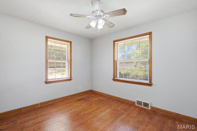 1207 Admiral Drive, St Louis, MO 63137