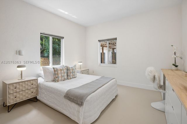 8230 NE 1st Pl, Miami, FL 33138