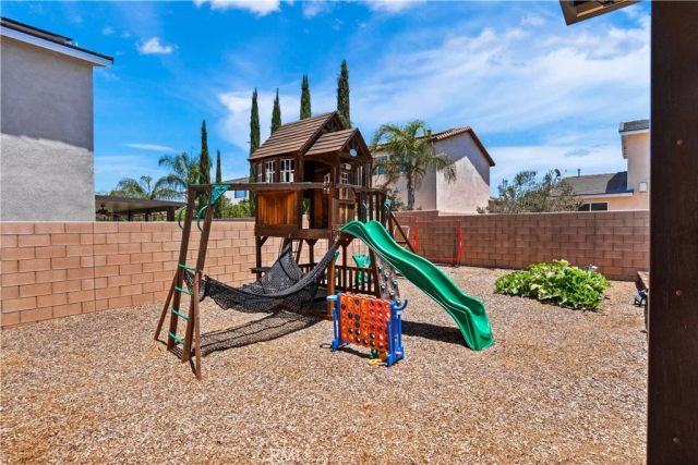 34900 Old Vine Court, Winchester, CA 92596